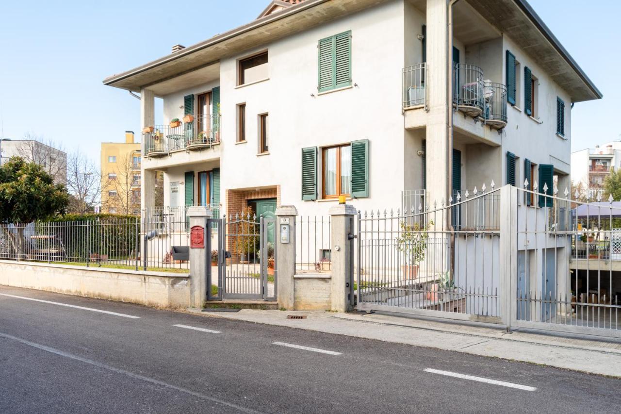 Casa Del Giardino Bright Apartment Bastia Umbra Exteriör bild