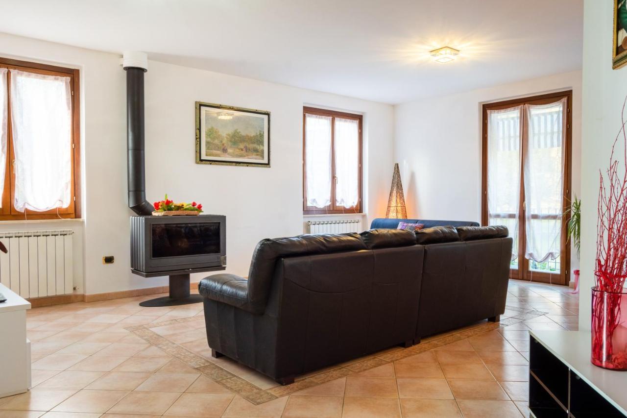 Casa Del Giardino Bright Apartment Bastia Umbra Exteriör bild